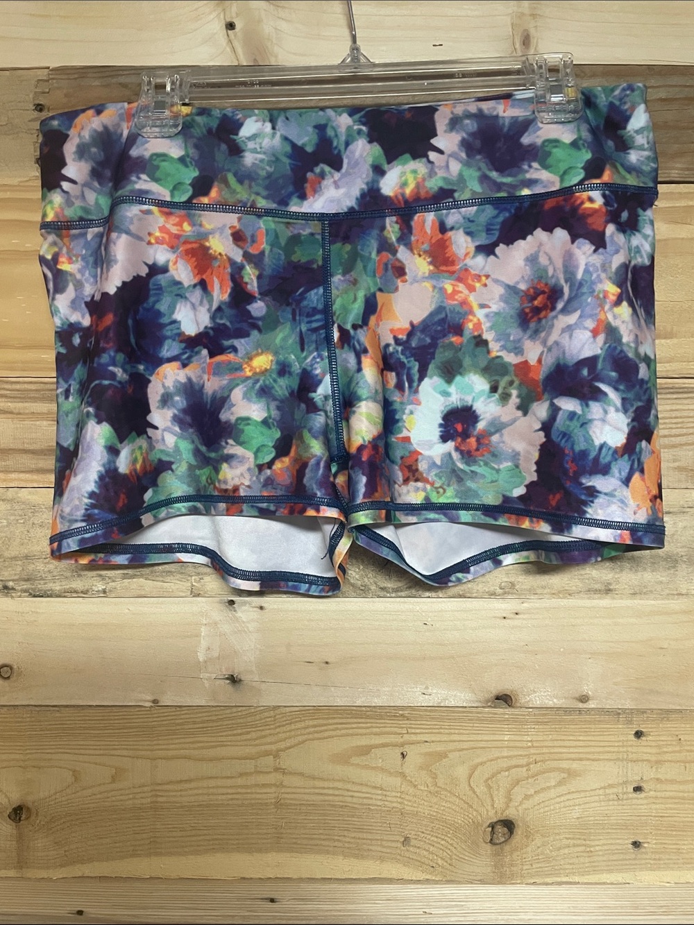 size XL floral 2” inseam American Eagle workout shorts